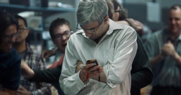 黑莓预告片展示了标志性智能手机品牌的兴衰